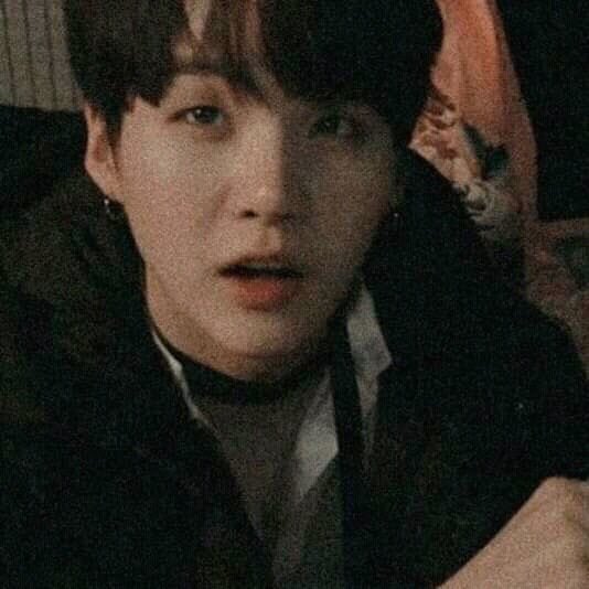 btsentaesiast's tweet photo. happy birthday to our “jjang jjang man bong bong” i luvVVV YOUUUU 💗 https://t.co/aaytXtSMrG