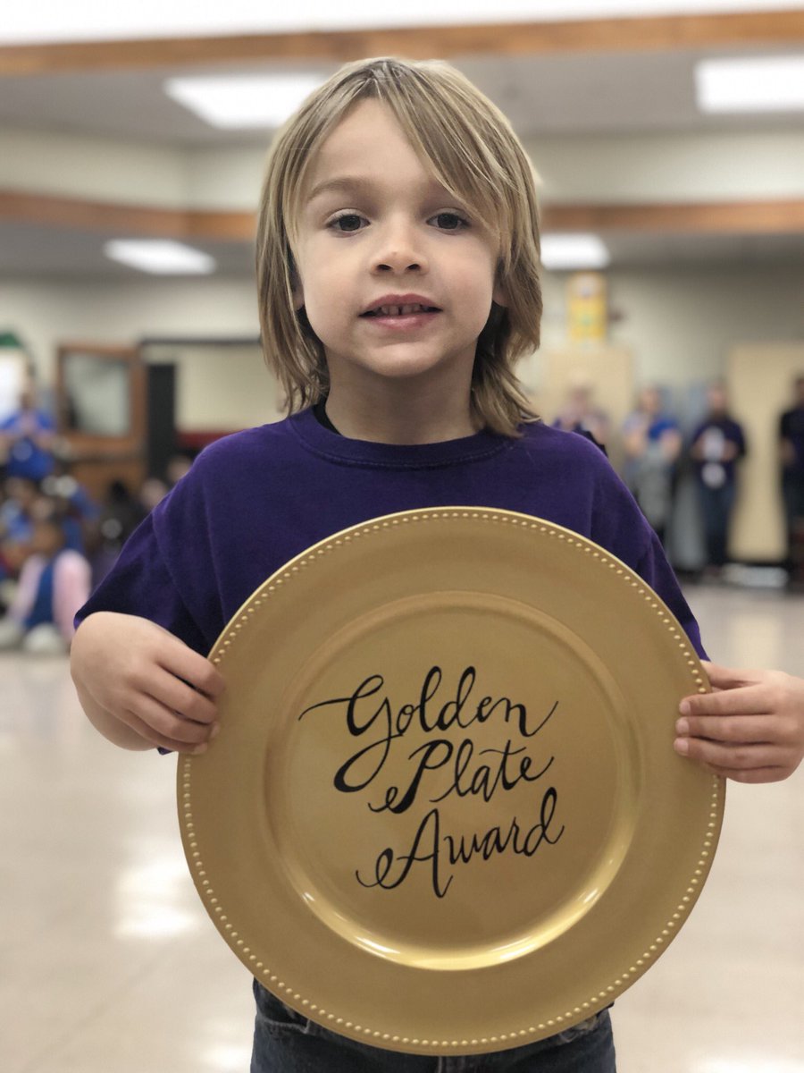 TulipGroveES's tweet photo. HUGE house Huddle today at school! Support staff of the month, Top Tigers, attendance awardπ, golden plate awardπ, and house champions of the week... GRATIS π #fourhousesonefamily #weareTulipGrove #househuddle @MetroSchools @AnnaJShepherd @DrJLovesSchool @MNPSNortheast https://t.co/wmuUHOKPDR
