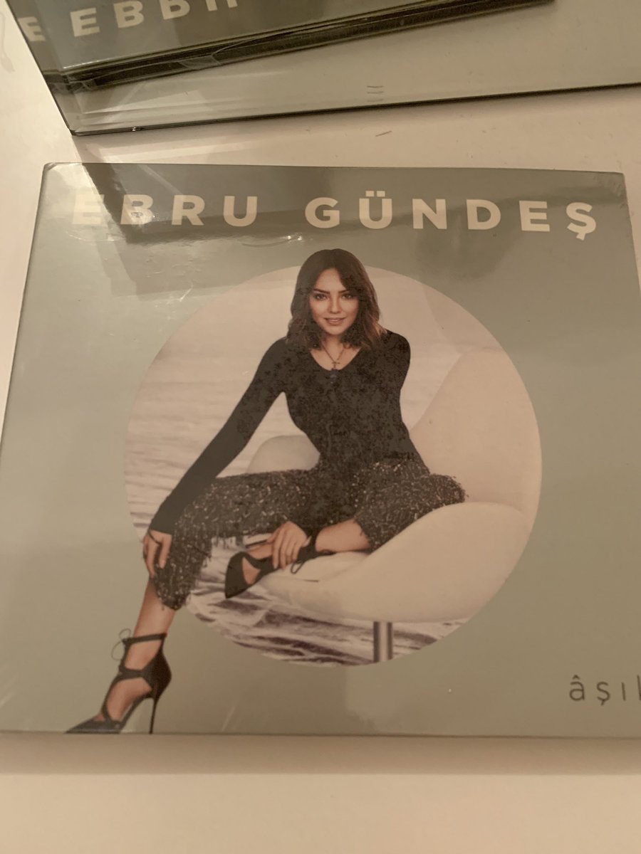 #8martebrugundes geldi gönlümün efendisi 🤩❤️ #EbruGündeş <a href="/EbruGundes/">Ebru Gündeş</a>