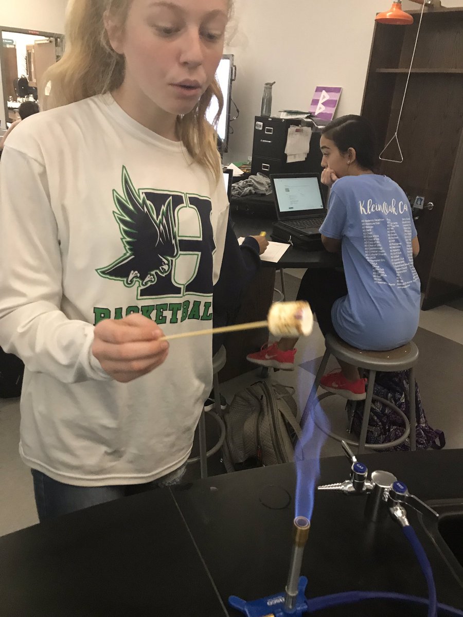 baumel_dawn's tweet image. Physical &amp;amp; chemical changes labs day3. It’s yummy too! #soaringintoscience @HofiusKISD