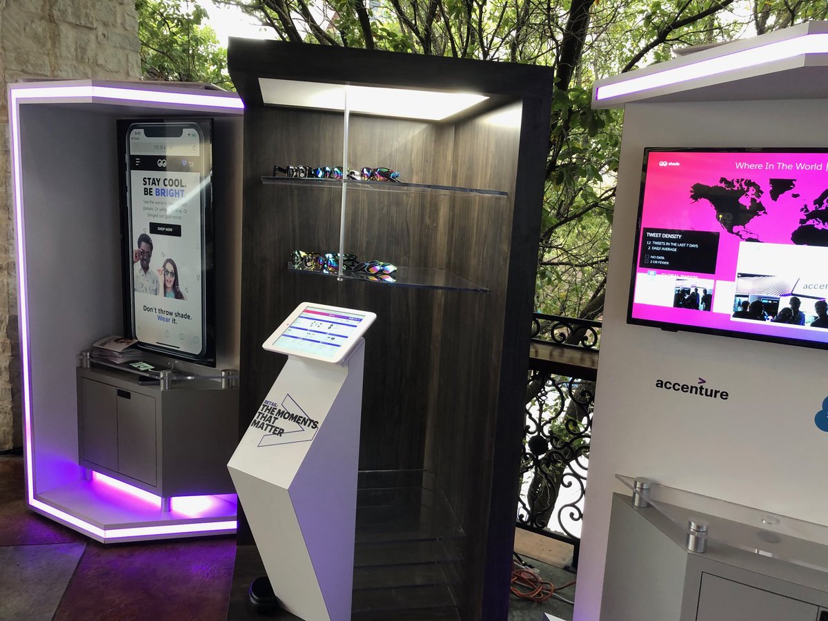 fabiomatsui's tweet photo. Ready to go for the #accenturemtm experience at #SXSW https://t.co/keDxuh7W7w