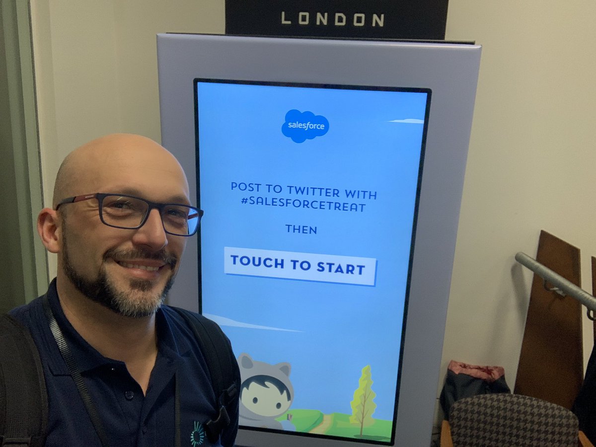 vdentisfdc's tweet photo. #SalesforceTreat @SalesforceUK https://t.co/6XawfE56ux