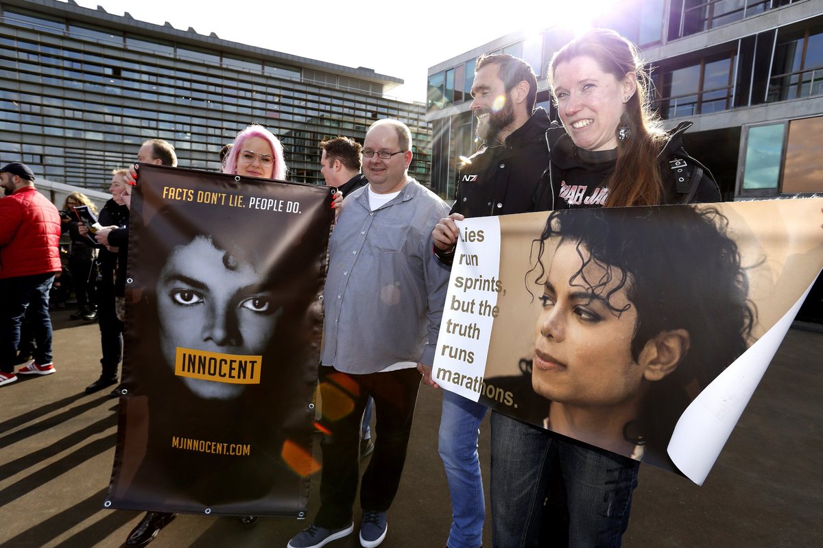Demonstratie Michael Jackson Media Park Hilversum. #mediapark