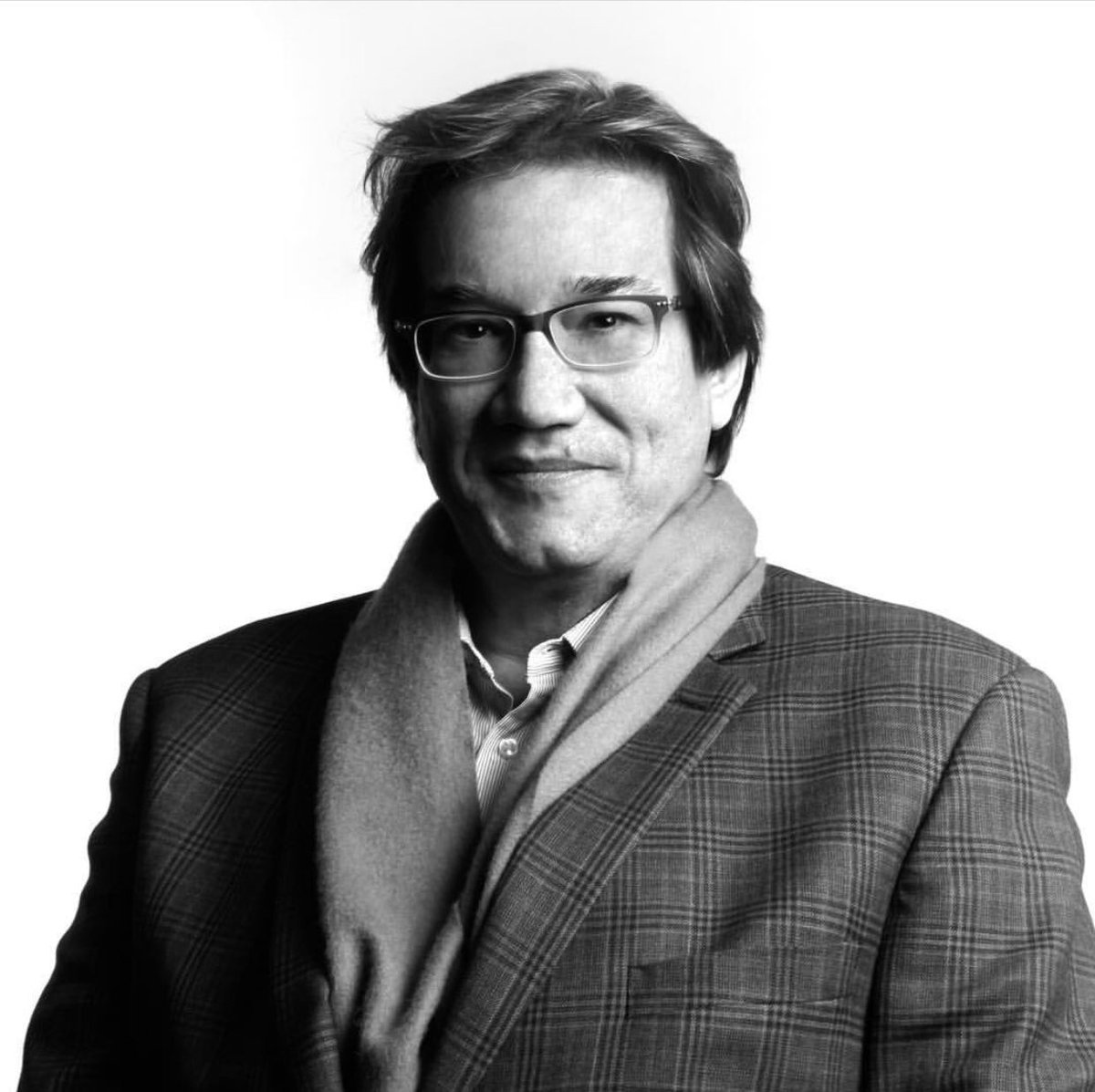 TierraMagna's tweet photo. Felicitaciones a @JaimeAbello por sus 24 años en la Fundación Nuevo Periodismo Iberoamericano @FNPI https://t.co/Iustknuq4Y