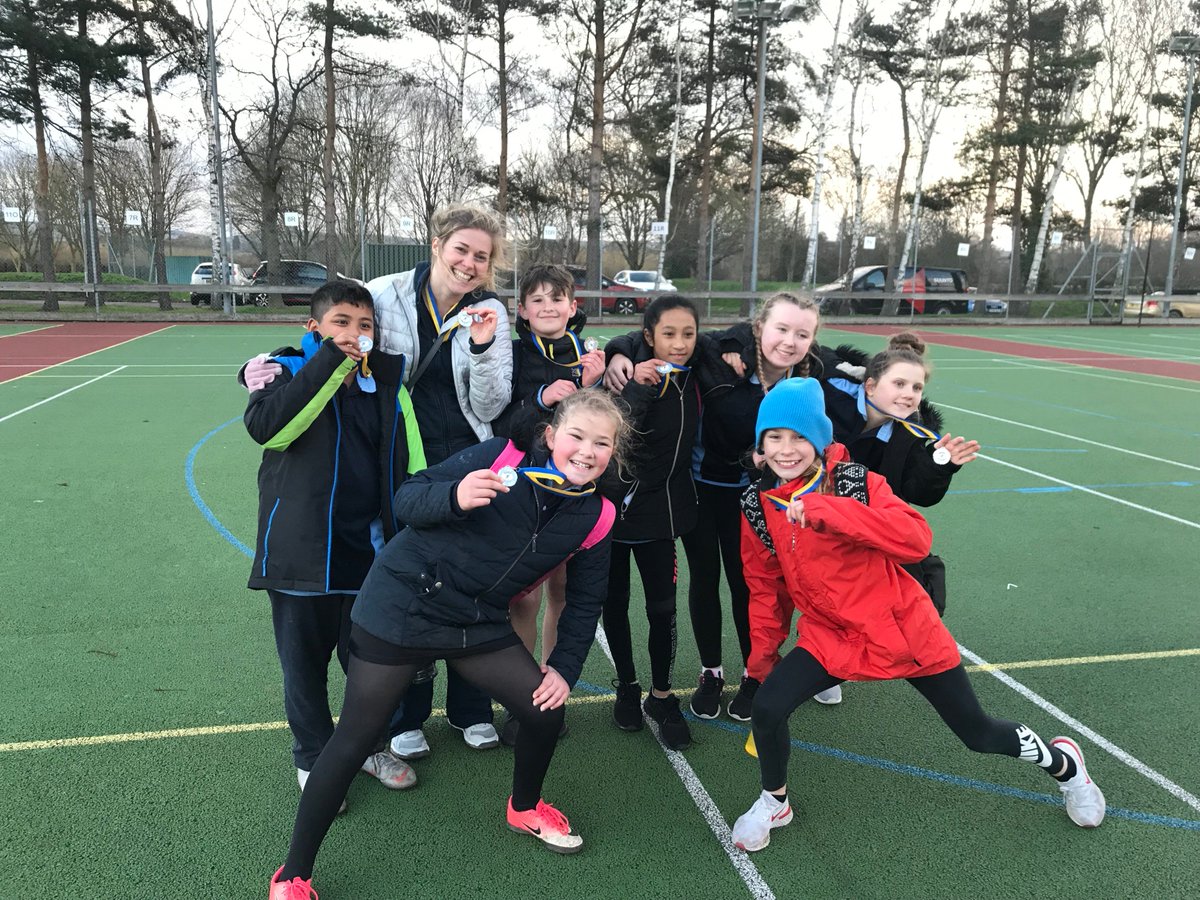 PEHolyTrinity's tweet photo. Well done to our netballers who came 2nd in the Taunton area finals last night.  Their #greatplay and #strongteamwork throughout mean that they have qualified for the County Finals as part of the @somschoolgames next month! #ExcitingTimes #CVLNetball #Proud @holytrinitypri https://t.co/0dr935wo6E