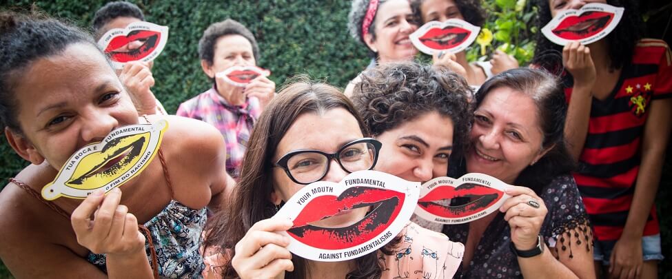 Veronica Ferreira is a Brazilian feminist activist at SOS Corpo who is fighting increasing restrictions on abortion access in Brazil by creating spaces for women to normalize abortion! We recognize her on #IWD2019 #DecolonizeSRHR