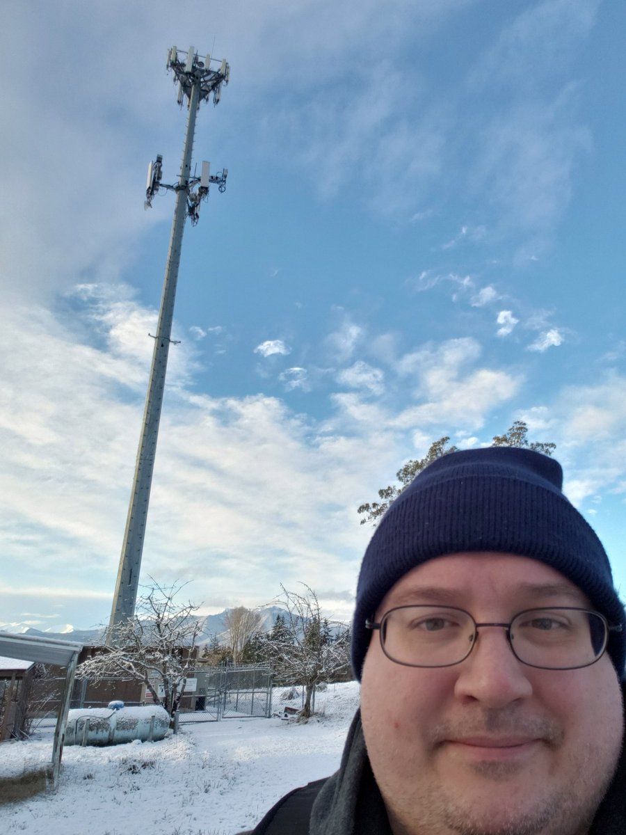 BrianXymor's tweet photo. @waszel #pcm152 Lots of math going on behind me with the cell tower. From the hexagonal base and tapered design for stability, to the EM recivers and emitters that allow phones to function and the triangular formation of the emitters for max coverage. https://t.co/bGc4k7F86F
