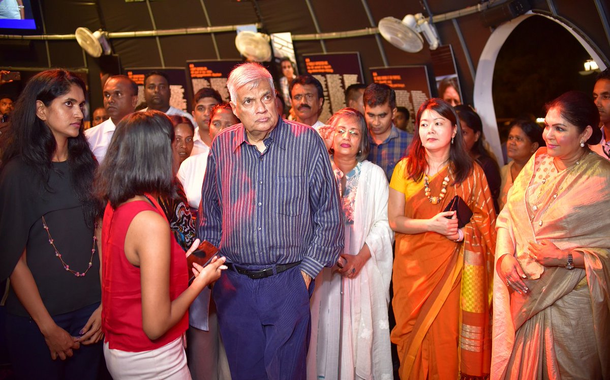UNFPASriLanka's tweet photo. This Int'l #WomensDay, Prime Minister, Hon. Ranil Wickremesinghe visited the public installation ‘#DoesSheTravelSafe?’ to raise awareness on sexual harassment in public transport. READ: https://t.co/z1InEBeIe8 

#SriLanka #IWD2019 https://t.co/3W1D3O4vD5