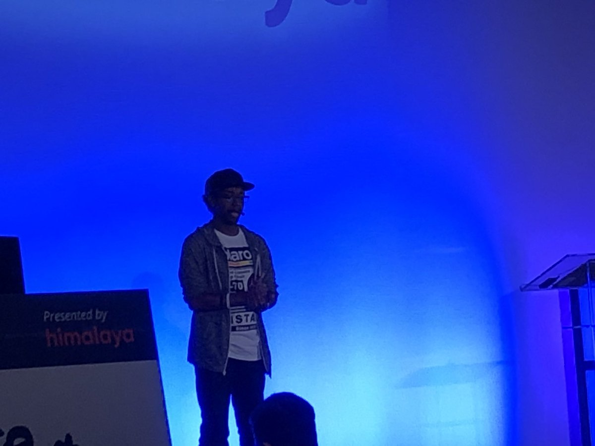 karenyankovich's tweet image. Finally met @robertoblake last night where he schooled me on YouTube! Listening to him dive deeper today at #pme19.