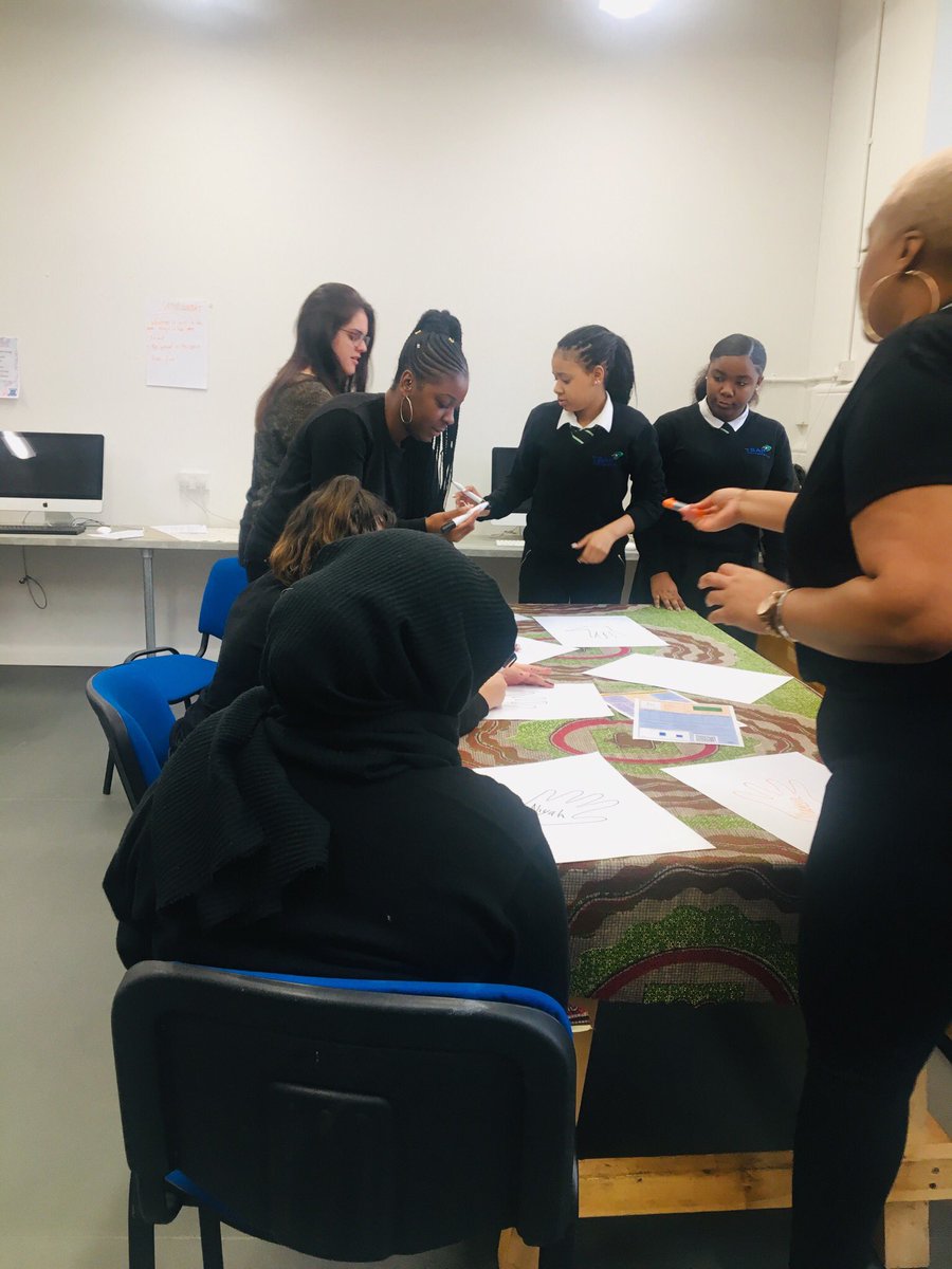 tbapap's tweet photo. In celebration of Women’s Day, we commenced the first of five sessions with @TenderUK working with our young women to foster healthy relationships built on equality and respect! Thank you @TenderUK we look forward to the next session!! #HappyWomensDay2019 #tbap #girlpower https://t.co/F7F6um8ntn