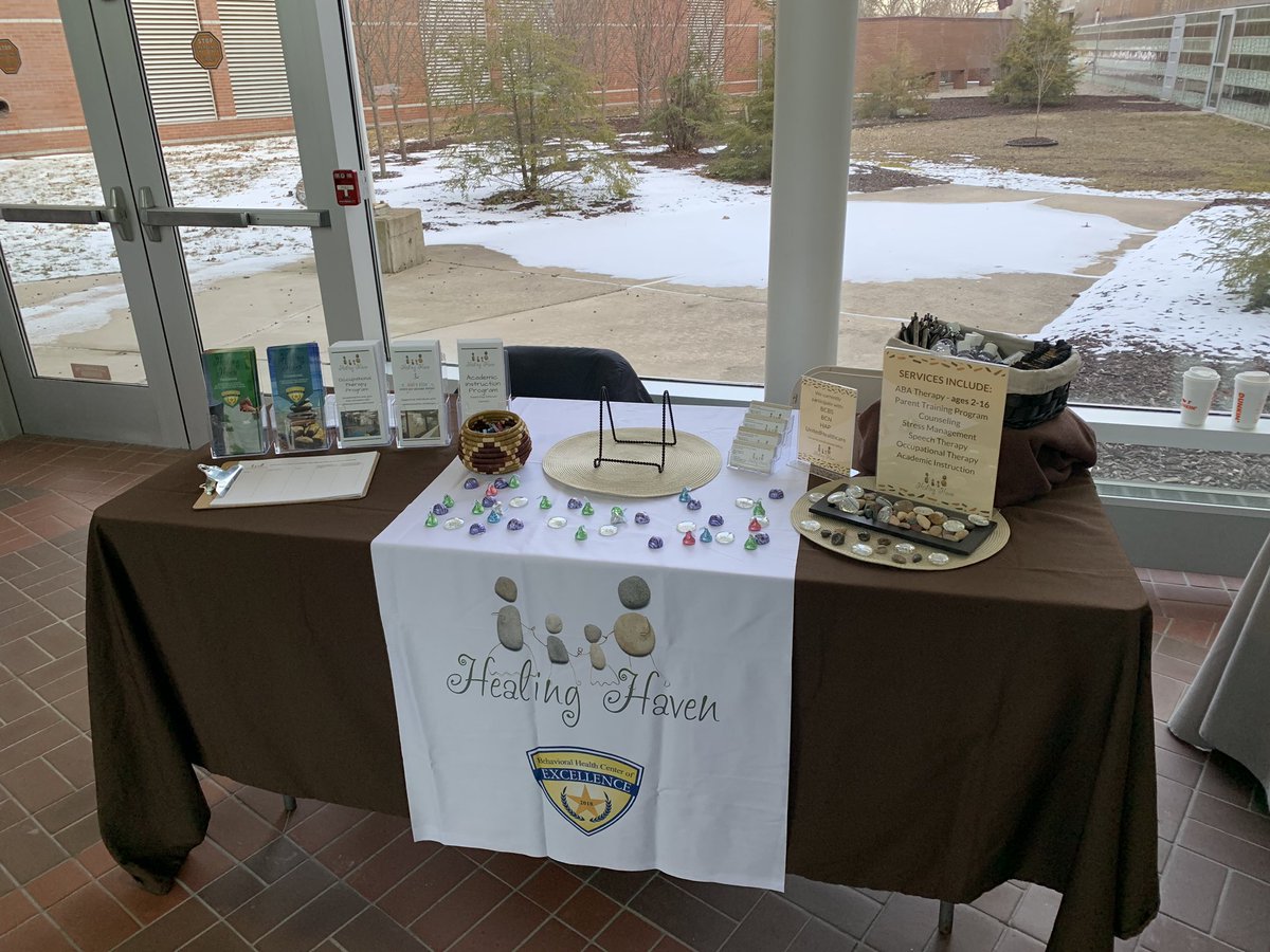 HealingHavenABA's tweet image. It’s been a great morning so far at the @AutismAlliance Navigating Autism Conference. We’ve talked with so many wonderful parents, self-advocates &amp;amp; professionals. #autism #navigatingautism