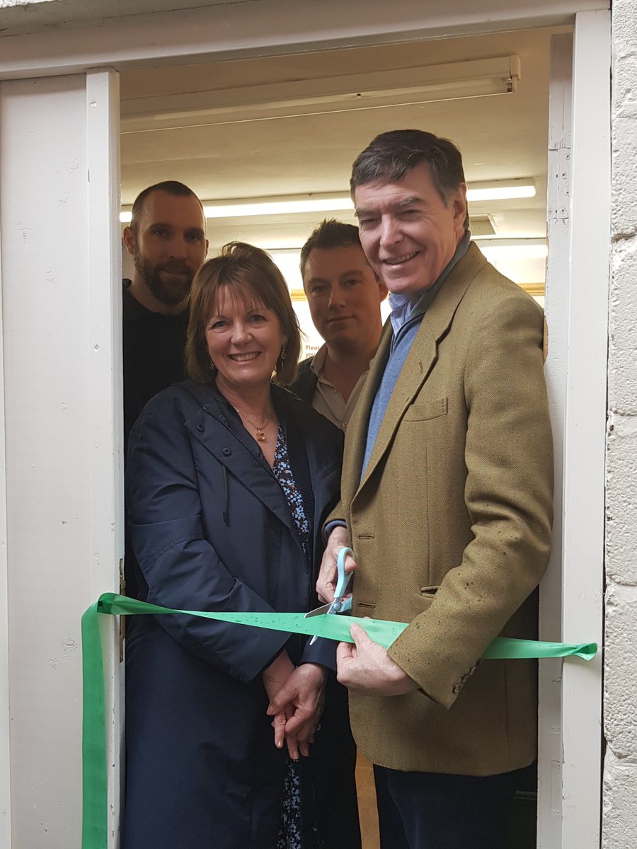 Furniturescheme tweet media