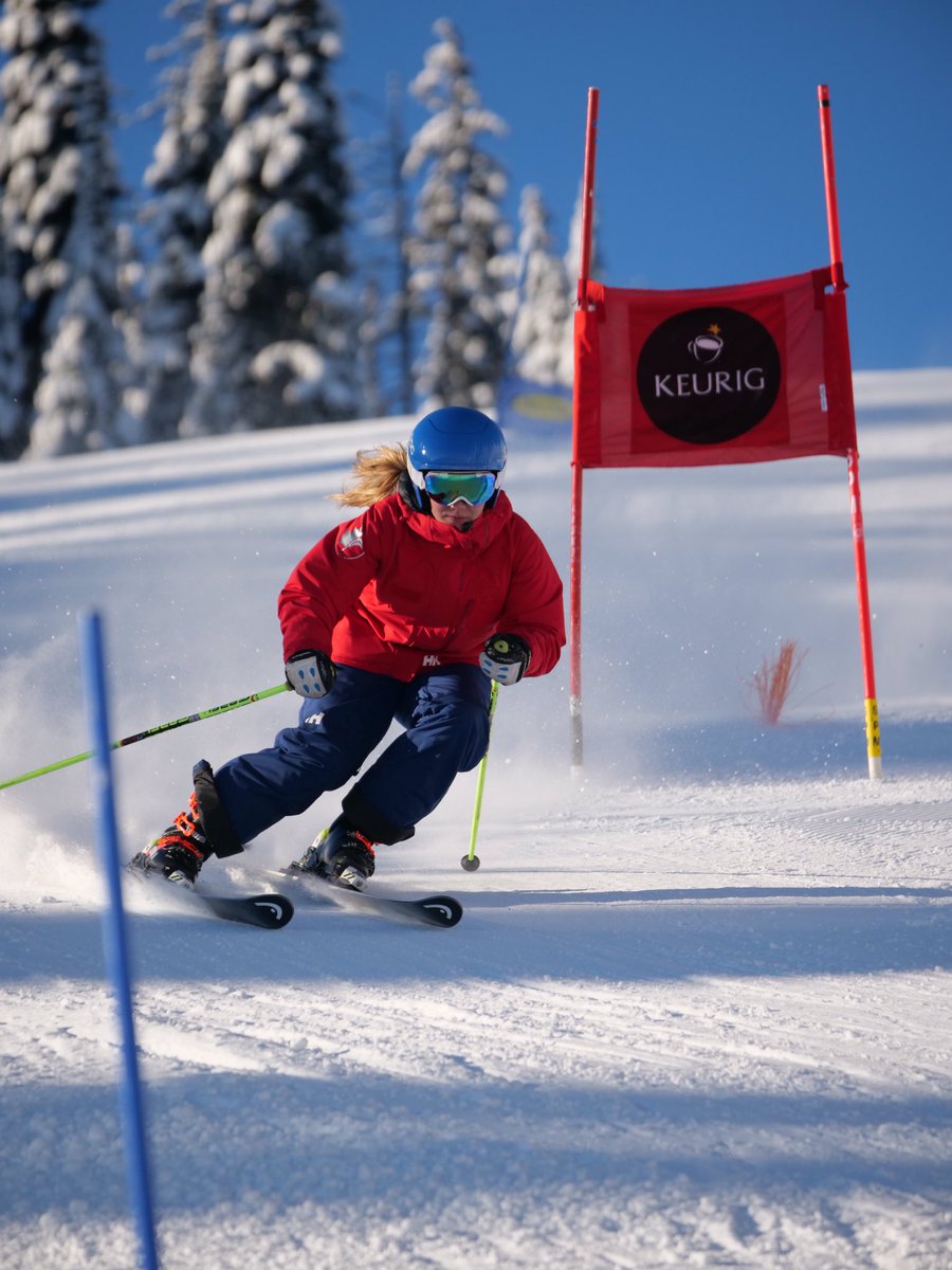 BCAlpine's tweet photo. Happy international womenโs day to all our rad ski racing women across the province โท #bcalpine #skiracebc https://t.co/m0fg8ag4dU