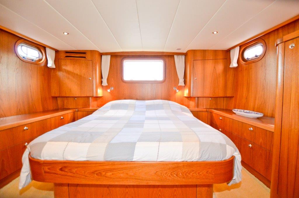 New special price : Altena Family 126 Bj. 2012. From € 279.000,00 to € 249.000,00 !! As new condition ! Location Holland ! Please see : dolmanyachting.nl…/b…/134276/altena-126-family/