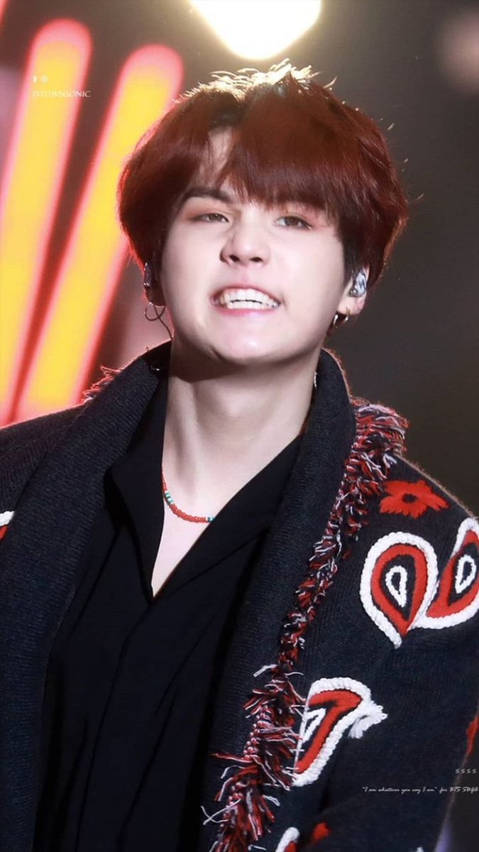 Perrine77854233's tweet photo. Happy birthday Suga Oppa!! ❤❤😍 (French A.R.M.Y) @BTS_twt @ARMYFRANCE_ @BigHitEnt @bts_bighit https://t.co/NfgPWrDUtv