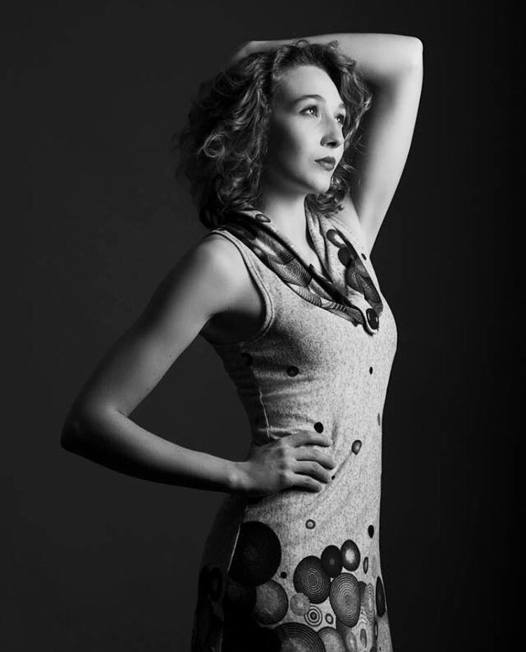 AVAnderstarren's tweet photo. Proud feminist. Happy International #WomensDay. Stand up for your rights, let your voice be heard. Celebrating everything that is a woman.
Being a #feminist is not #radical. Google the… https://t.co/IU3FOuQWjC… https://t.co/fnyn0V67TF