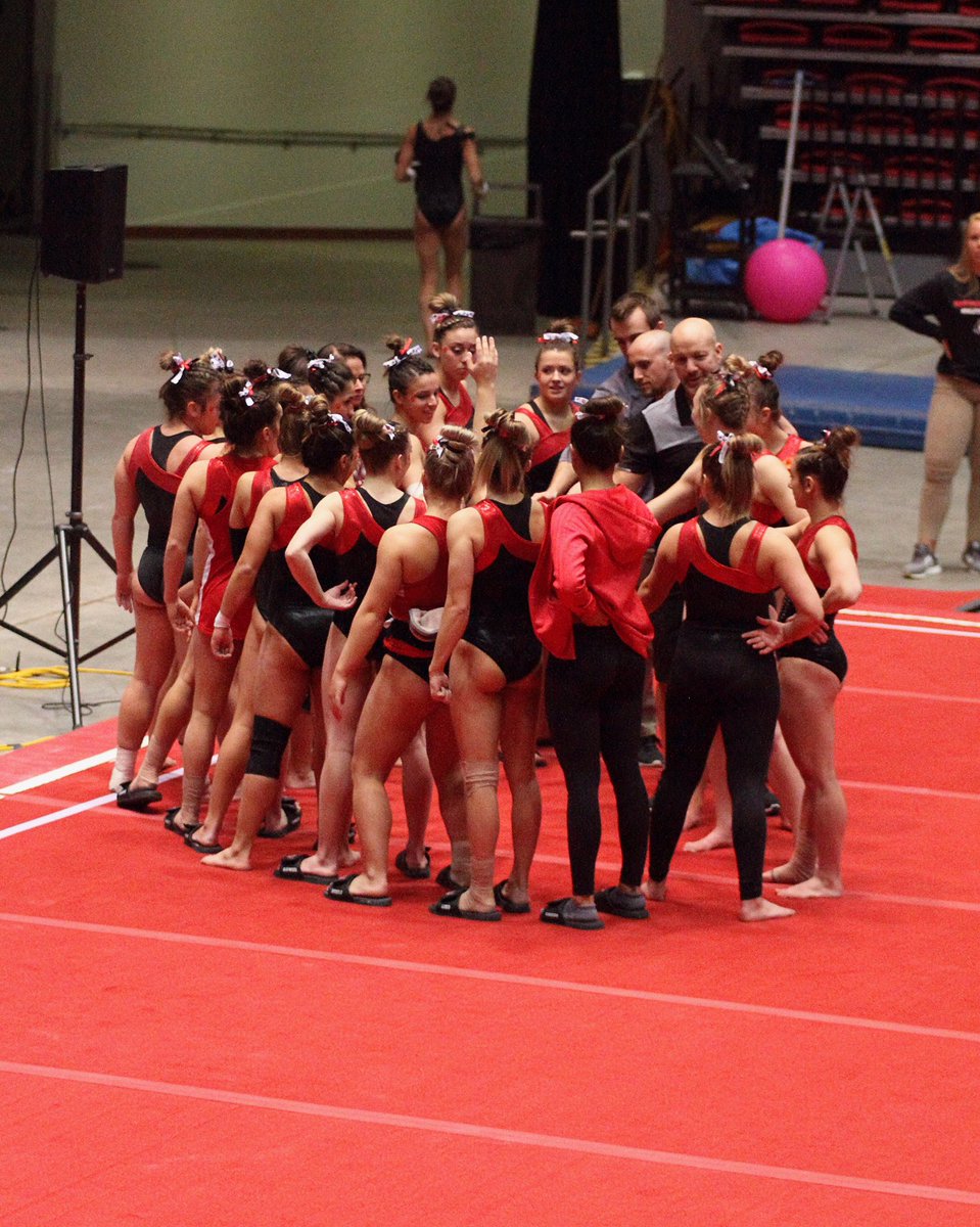 Niugymnastics's tweet photo. When women empower each other, INCREDIBLE things happen💗 #InternationalWomansDay https://t.co/PhR5tqck1y