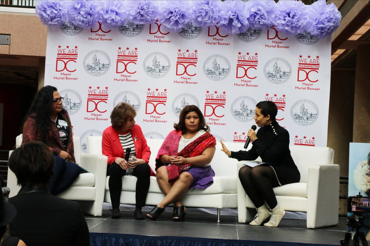 ServeDC's tweet image. For this #InternationalWomensDay we are here alongside @OLADCGov @DCMOWPI and many others teaching Hands-Only CPR at Forum “Breaking the Silence, Being a Latina in DC”! @MayorBowser #WeServeDC #DCValue