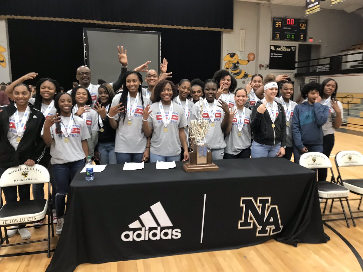 kevinfaigle's tweet photo. North Augusta celebrates winning their state title at the school today #threepeat https://t.co/qsystgVcFv
