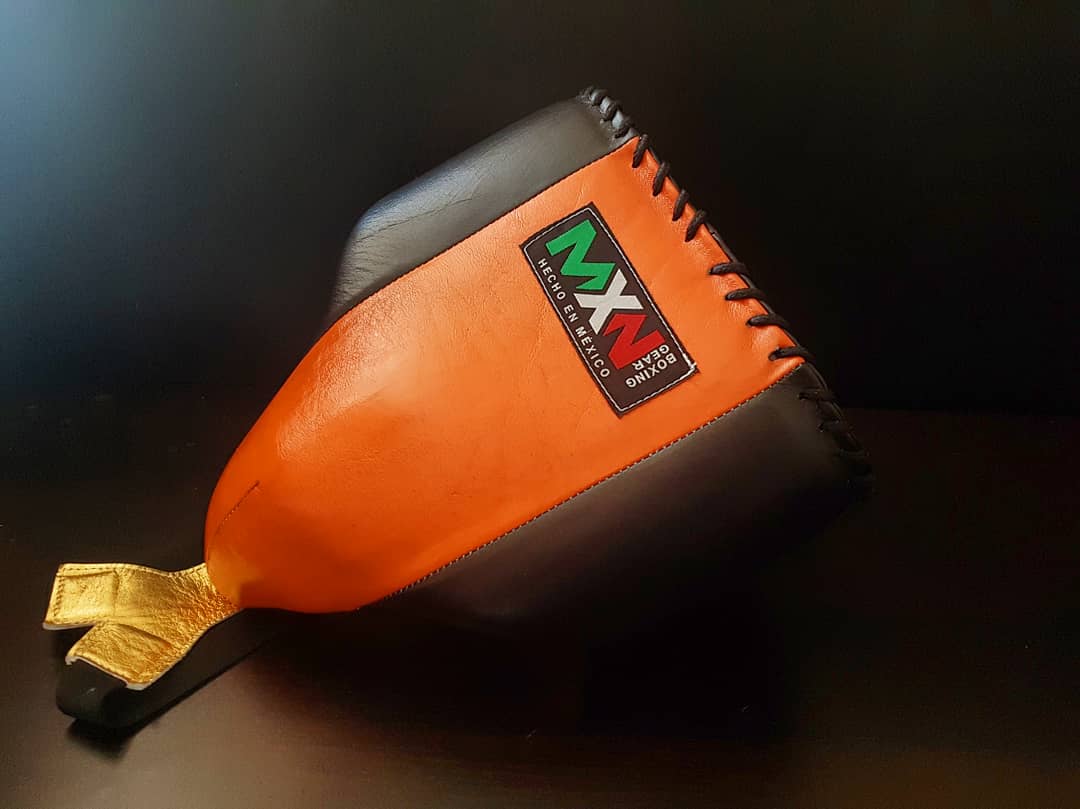 Suit up in the full armour of MXN Boxing Gear⚔
.
.
Email nick@mxnboxinggear.store, or hit the link in the bio, for all order enquiries.

#MXNBoxingGear #BOXING #Boxeo #BoxingIsLife #Artisan #Handcrafted #HechoEnMexico #Fitness #Active #FitFam #Training #Salvador #GLOVEGAMESTRONG