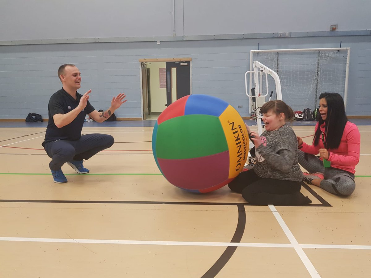 Everton in the Community tweet media