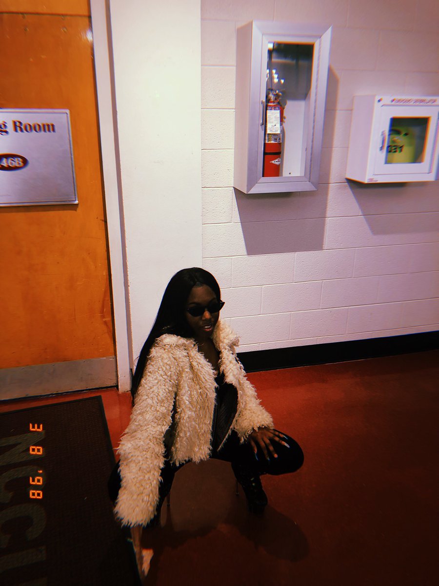 ayobribreeee's tweet photo. Colder Than a Polar Bear P*ssy Hair ❄️ #newshoealert https://t.co/KT69d4HC02