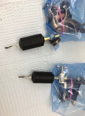 SkinDTattoo's tweet photo. using #goodguyssupply #tufftubes awesome low vibration, soft large grip helps in #tattooing. if you haven't tried them, you should!!!! #winnipegtattooshop #interloperfree @kelly_mcrae #tattoosupply #tattooculture #ronniestarr #tattoomachine thanks for the great products #winnipeg https://t.co/xB3ZyxOweB
