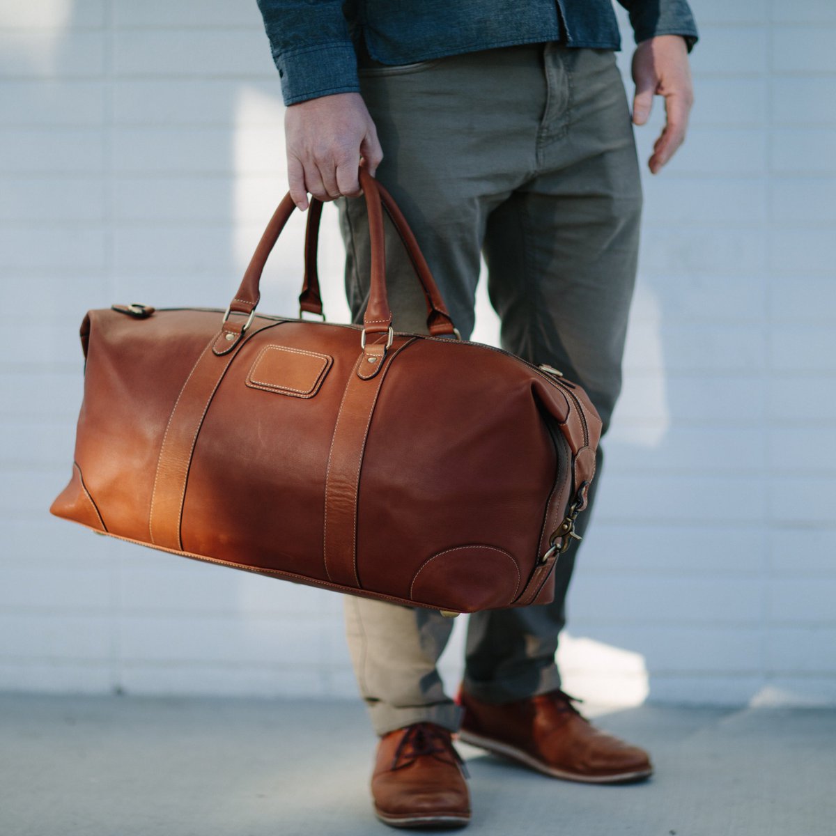 Stand out and travel in style with the Weekender Bag. 
.
.
.
.
.
.
.
.
.
#ethicalfashion #weekender #leatherweekender #uganda #workingfortheweekend #leatherbags #fashionwithapurpose #fashion #ventureleather