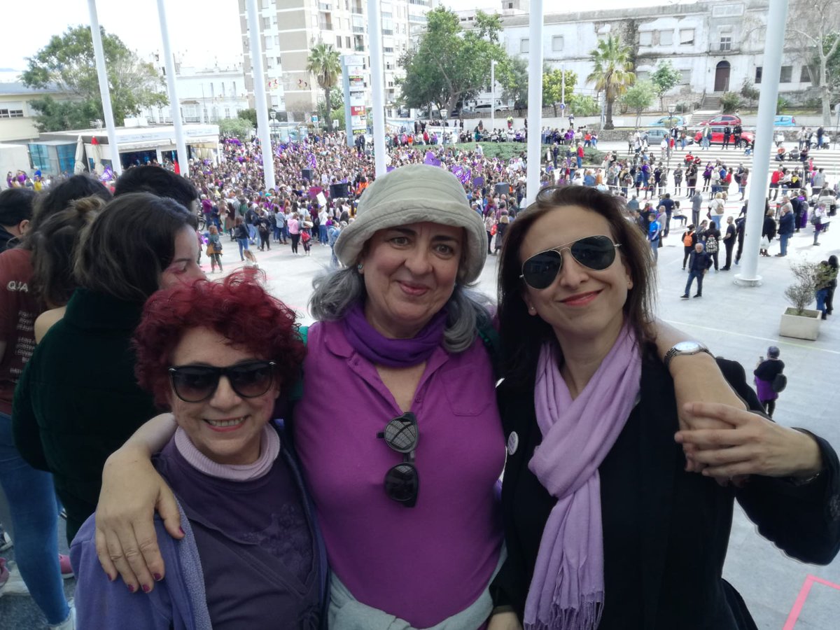 APCGinfo's tweet photo. Las periodistas del #CampodeGibraltar de @APCGinfo y @PeriodistasAND también han estado representadas hoy en la manifestación celebrada en #Algeciras por el #8M #HuelgaFeminista2019 #NiUnPasoAtrás #NoEsNO #DiaDeLaMujer #igualdadreal contra la #BrechaSalarial y el #TechoDeCristal https://t.co/OLIKtzFcSc