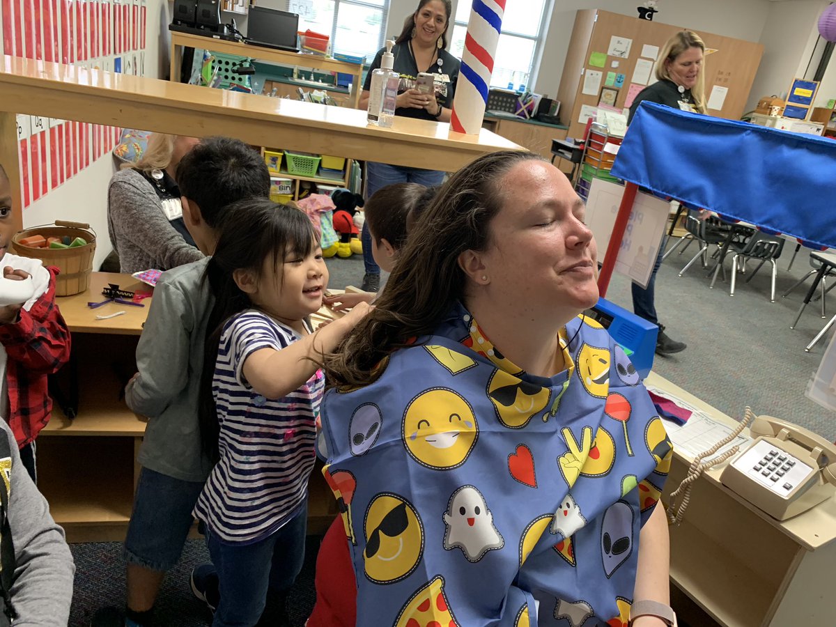 CFISD_Robinson's tweet photo. We had some Andre staff visit PreK Cutz for the grand opening! @Afranco0624   #AndreinAction https://t.co/ZffXpkt6U5