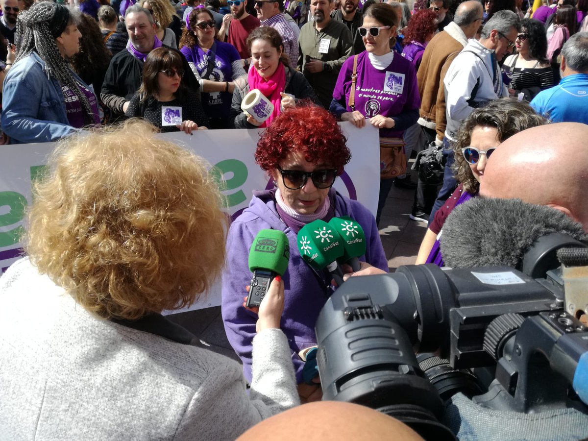 APCGinfo's tweet photo. Las periodistas del #CampodeGibraltar de @APCGinfo y @PeriodistasAND también han estado representadas hoy en la manifestación celebrada en #Algeciras por el #8M #HuelgaFeminista2019 #NiUnPasoAtrás #NoEsNO #DiaDeLaMujer #igualdadreal contra la #BrechaSalarial y el #TechoDeCristal https://t.co/OLIKtzFcSc