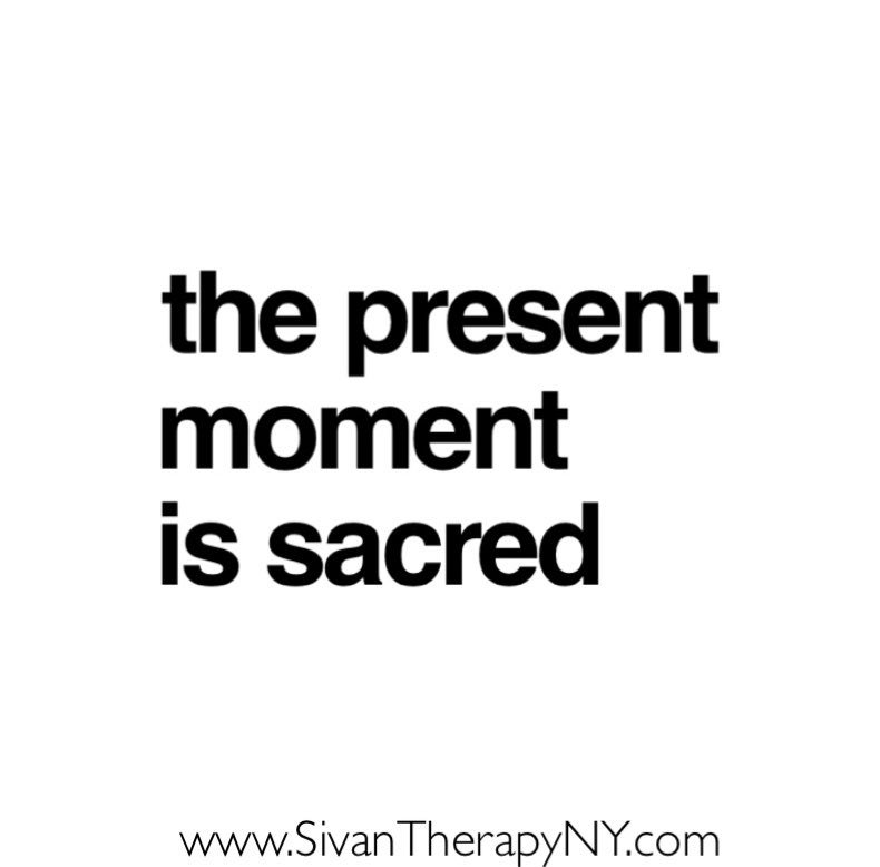 sivan_therapy's tweet image. #FridayFeels