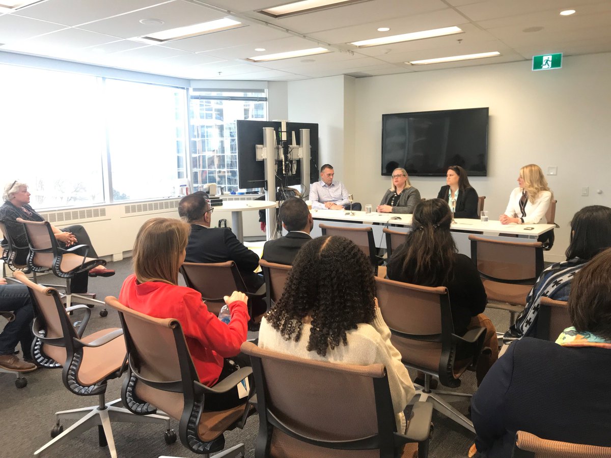 CLToronto's tweet photo. Happy International Women’s Day! Our Dir. of Resource Dev &amp; Mtkg, Angela Bradley, took part in a #IWD2019 panel yesterday at @MeridianCU. Great discussion about women’s roles in business &amp; society, equity, and equality. #BalanceforBetter @OntPayEquity https://t.co/zgxcGtAeIN