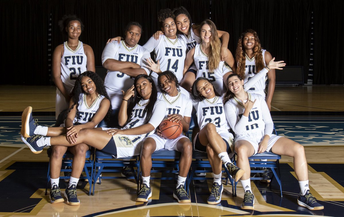 Happy #InternationalWomensDay from this inspiring and empowered group of panthers! ❤️
#PawsUp🐾 | #OwnYours