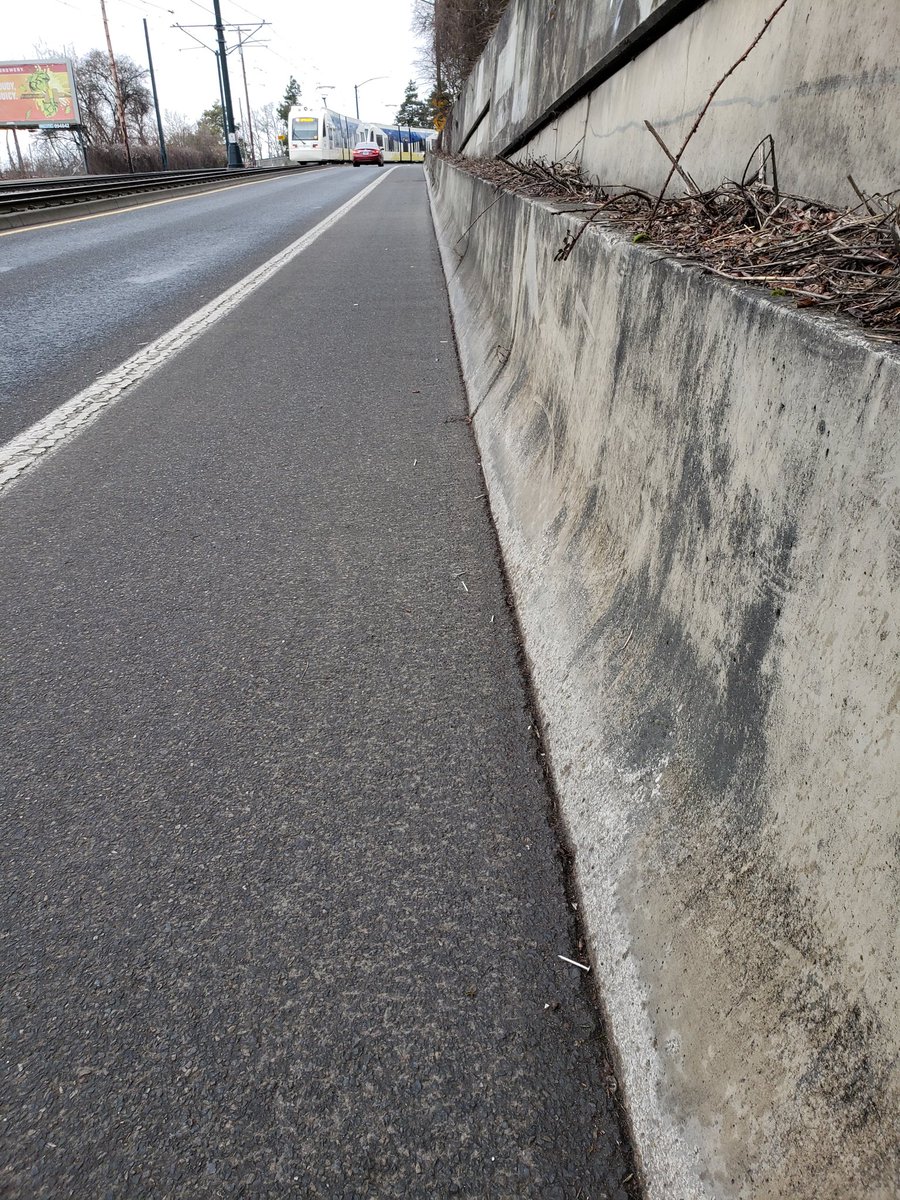 Fresh patch of nails this morning. Reported to @PDXReporter. <a href="/BikePortland/">BikePortland</a> <a href="/ChloeEudalyPDX/">Commissioner Eudaly</a> <a href="/PBOTinfo/">Portland Bureau of Transportation</a> <a href="/PortlandPolice/">Portland Police</a>