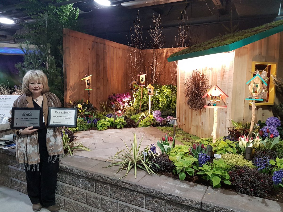 Wow! Two awards for my small space garden <a href="/canadablooms/">Canada Blooms</a>. Thanks to the DPR team for building it and Lightech for the illumination.  I couldn't have done it without you! #canadablooms