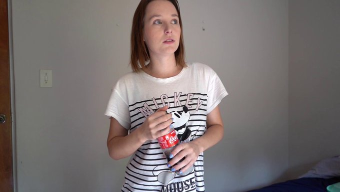 Burping Beauty #belch #burp https://t.co/0tsmGUhw0G https://t.co/bSEdWHxAOm<a href="/tag/belch"class="tags">#belch</a><a href="/tag/burp"class="tags">#burp</a>