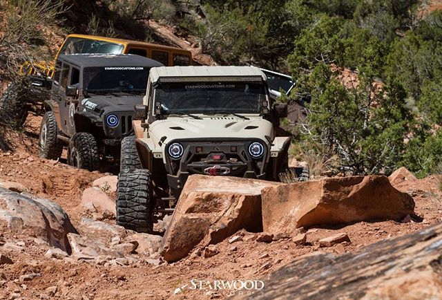 #FrontEndFriday - Follow the leader, if you can… #StarwoodMotors #StarwoodCustoms #StarwoodPerformance #Jeep #Bandit #HemiJeep #JeepTruck #Offroad ift.tt/2SSafWD