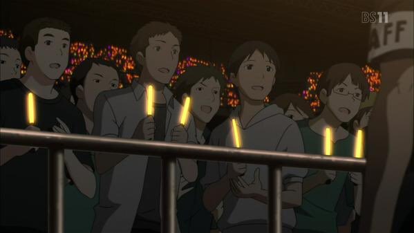 טוויטר セリオp בטוויטר ライブを見る際のサイリウム ペンライトの持ち方 一本持ちスタイル サイリウム ペンライトを片手もしくは両手に1本持つ ミックスペンラを使う場合はこれ一択 持ち替えが発生せず ライブに集中しやすくuoも焚きやすい 複数人出てきた時