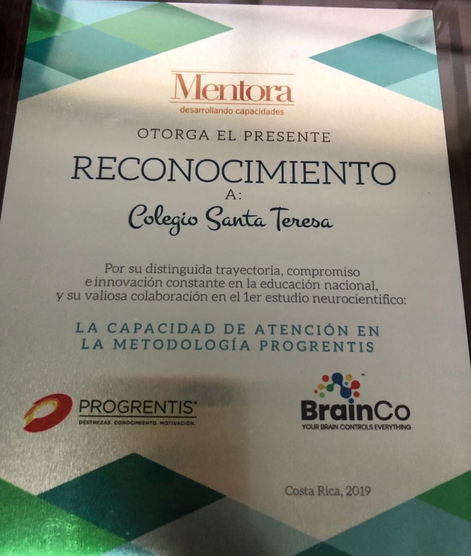 colegiosantate2's tweet photo. Orgullosos de ser parte del gran proyecto sobre el  primer estudio de #Neurociencia con @MentoraCR y el primer #neurolab del país.
@EmilioT1978 @wralpizar @melual1 @JamMatamoros @tanyarojasperez @tatiVaVi @EddieRamrezRod1 @Florenhh13 @Marcos_Ascanio https://t.co/IDYOJhjg2g