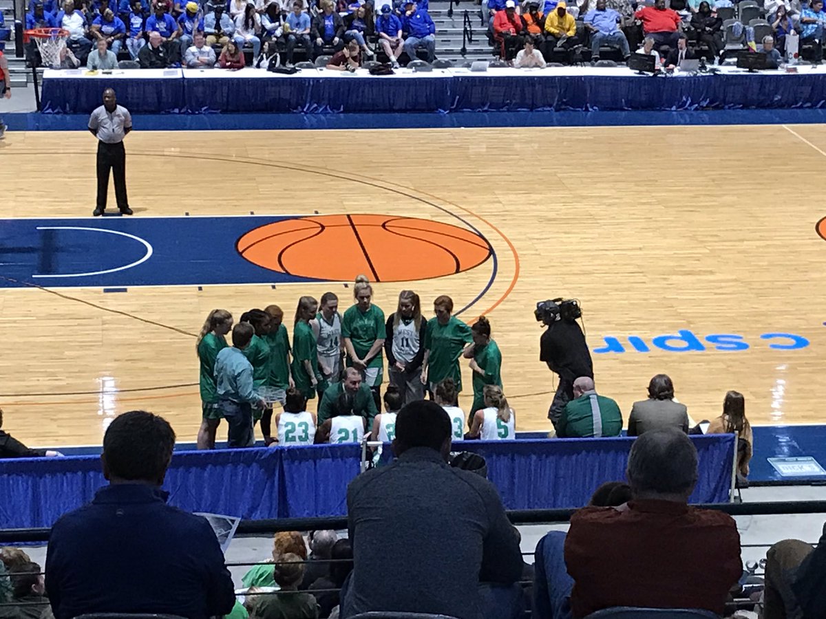 headreb96's tweet image. Well, the game didn’t turn out quite like we hoped, but we had fun cheering on @I_Am_A_Celtic31 and the West Lincoln Lady Bears today. Y’all had a great season, and we are proud of you! #GoBears #FriendOfTheProgram