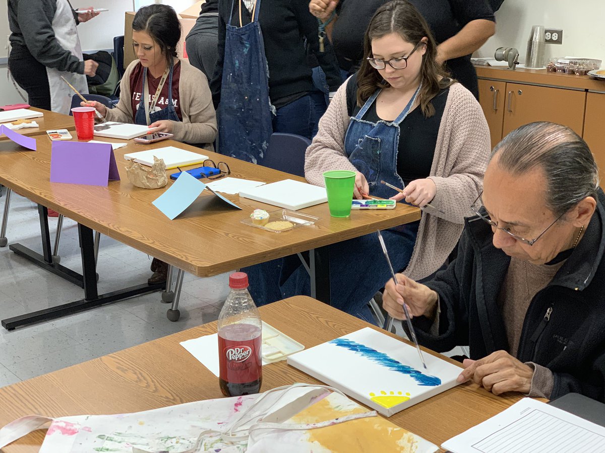 CentralMS_GISD's tweet photo. Rounding off a Great Week-ELAR Department Painting &amp; Planning! 
A place where creativity &amp; curriculum create a masterpiece! #CentralMS https://t.co/Qqx9RxwaT8
