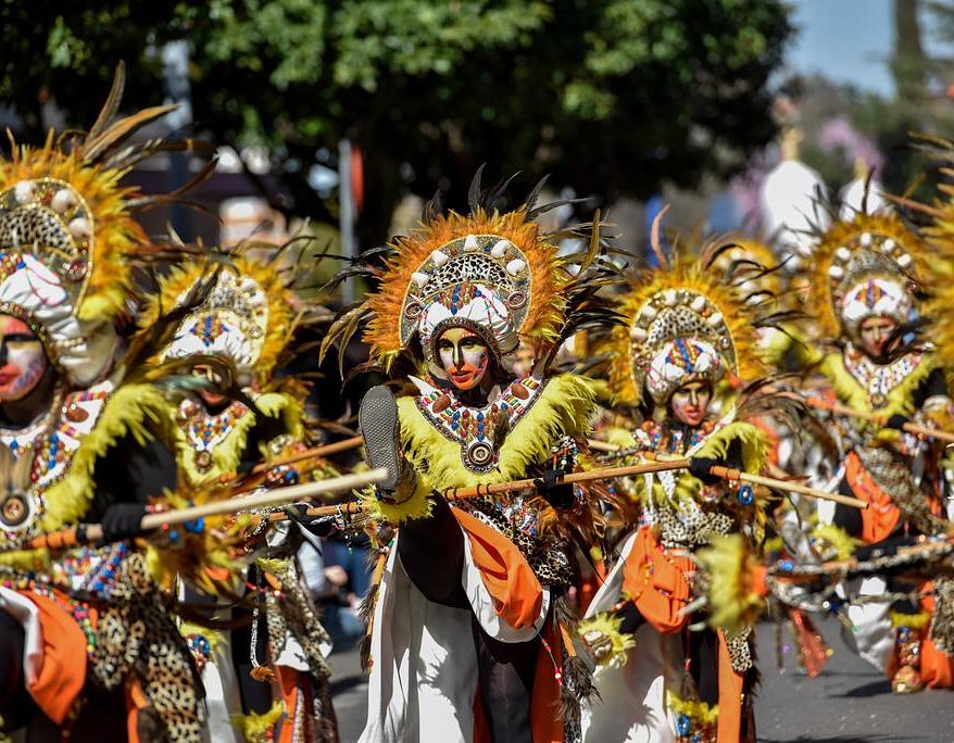 Esperanzapl7's tweet photo. ¡Cuando disfrutas con lo que haces salen fotos como esta! 🎭🎭 #BenditaLocura #BadajozDeMisAmores #Quenuncamefalteelcarnaval https://t.co/CPzDqtZMeP
