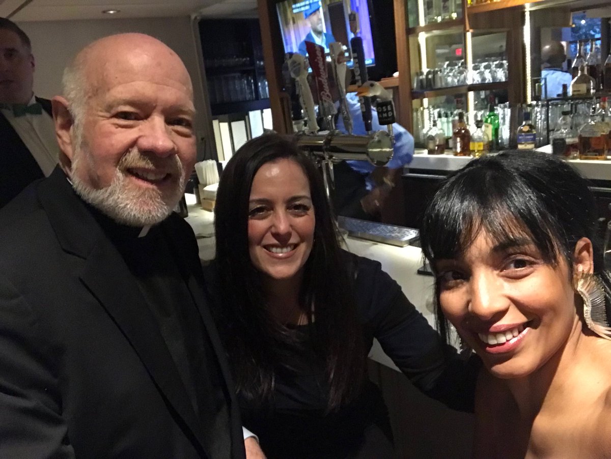 MsgrKSullivan's tweet image. On #InternationalWomensDay2019 at Friendly Sons first time with women guests. Next year maybe “friendly sons and daughters”