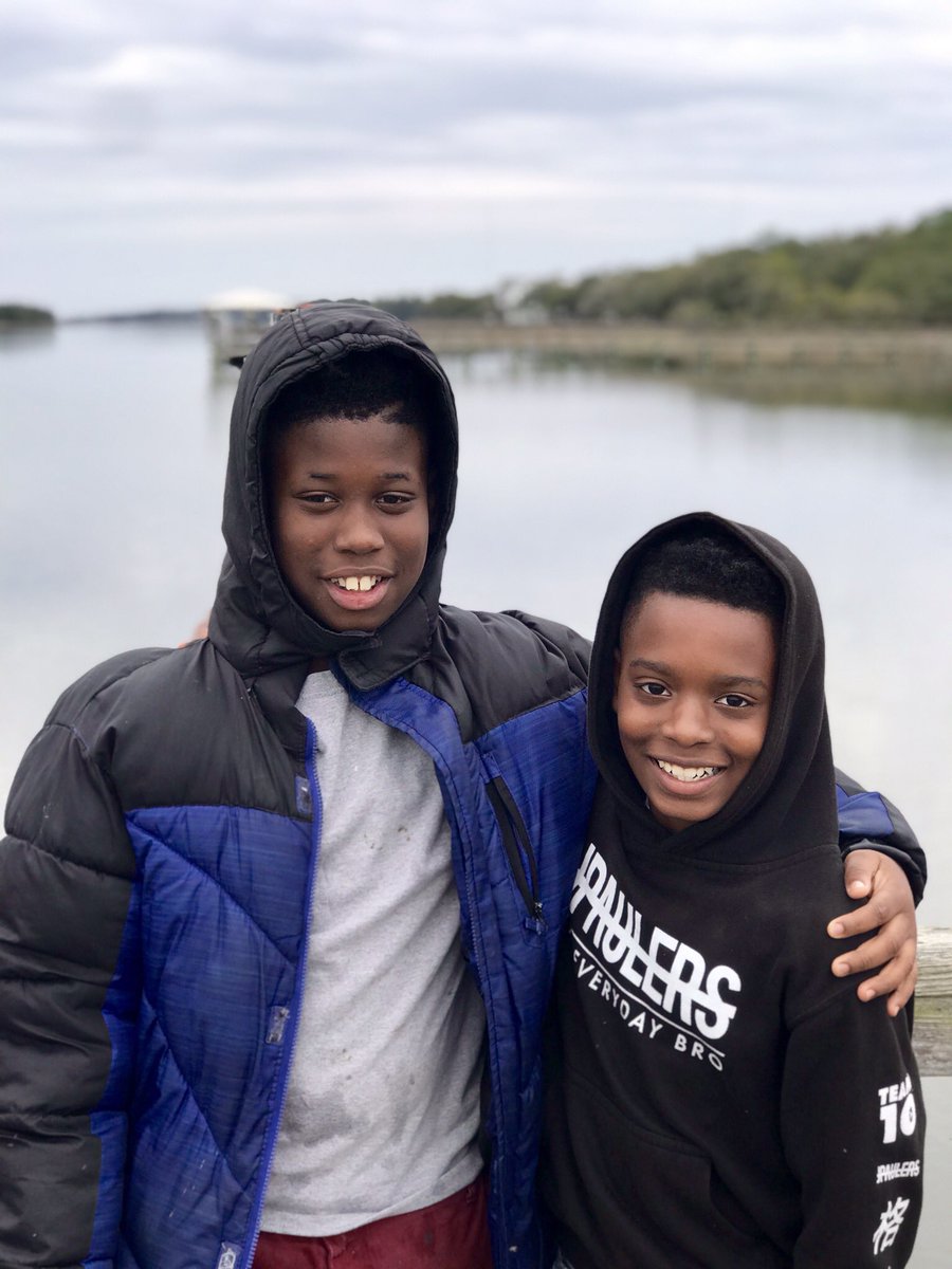 SZimmer1819's tweet photo. “BEST TRIP EVER!” #angeloakes #campsewee https://t.co/cYN3Innkjm