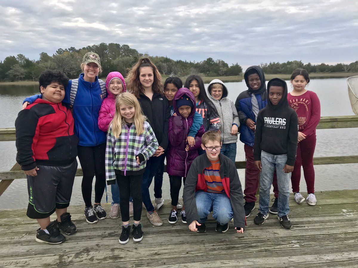 SZimmer1819's tweet photo. “BEST TRIP EVER!” #angeloakes #campsewee https://t.co/cYN3Innkjm