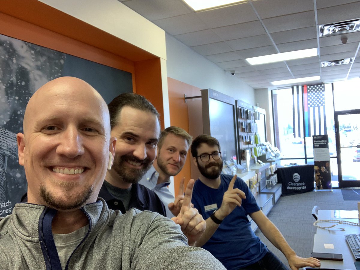 GKeiling's tweet photo. Hanging out with the #Goat and their great leader @Mark_PrimeDM today at the Carolina Beach Prime store! Double play about to go out the door #Partnership #ATTPrime #IgniteFriday #LetsGo @404girl @AdamMRagab @theriddler704 https://t.co/vxFPdfY9qm