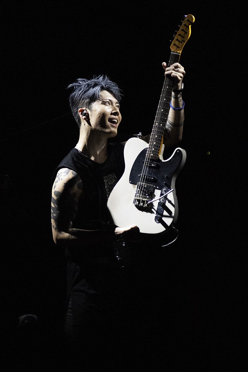 JRock_247's tweet photo. More @JRock_247 photos from @MIYAVI_OFFICIAL #SamuraiSessionsVol3 album release party at El Rey!
#SS3 #Miyavi @MIYAVI_STAFF
https://t.co/u69koUJlkh https://t.co/a8nmzrmcn0