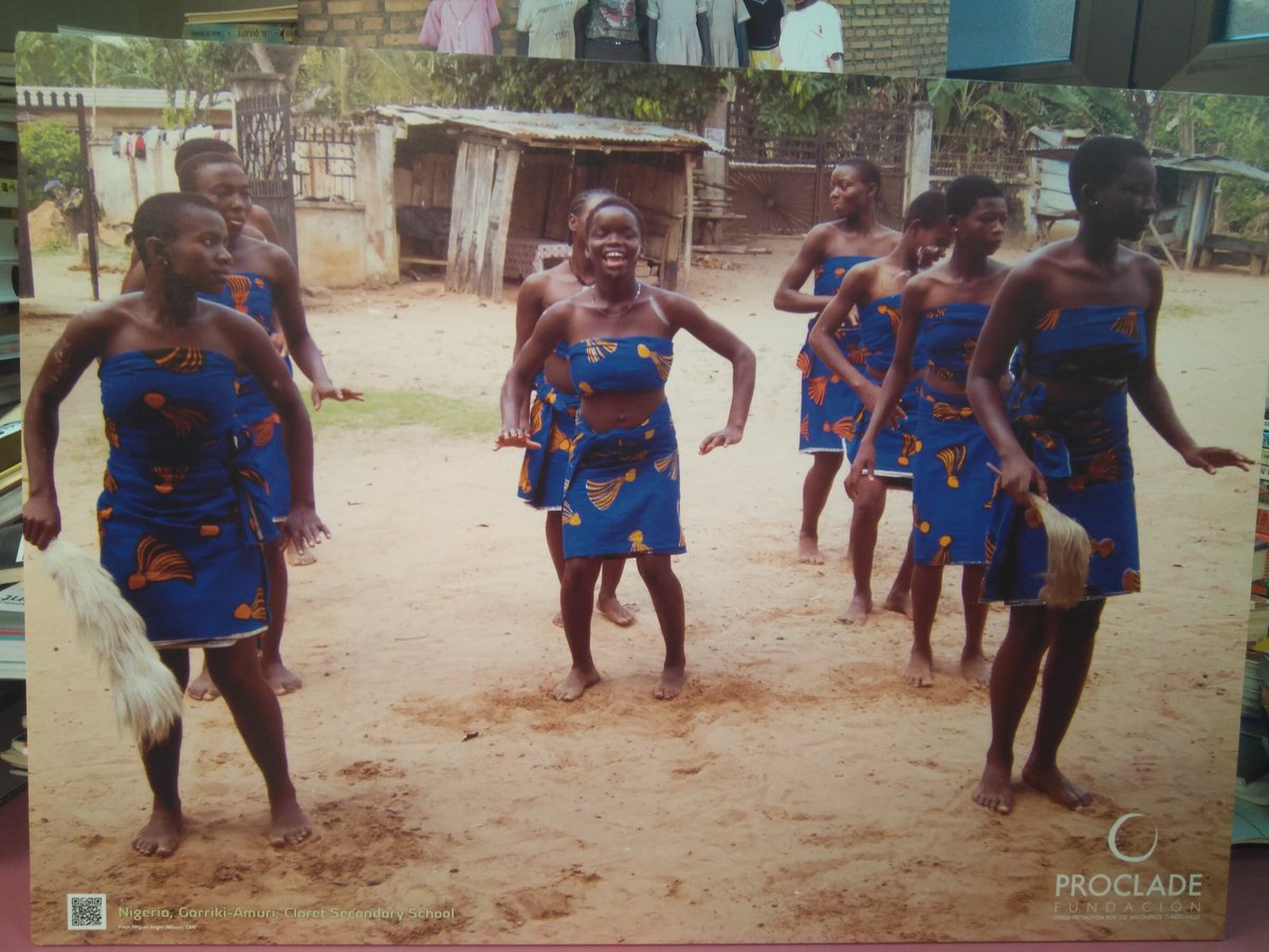 BegoPeFer's tweet photo. África en la exposición de la #SemanaDeLaSolidaridad en @codemagijon.
El ritmo africano siempre presente también en fotografías. @Bodypercussion #codemamusic https://t.co/9RZ4EY8bkI