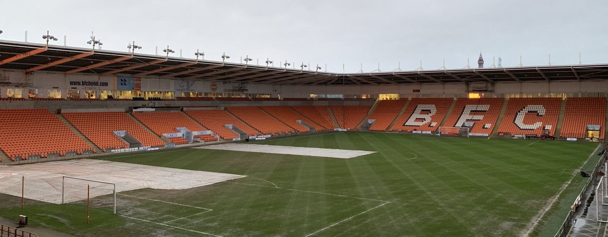 robheys's tweet image. Really cannot wait to see this stadium full. An amazing week, it’s been an honour to be a part of it all, experiencing everyone coming together to pull off something incredible at 3pm tomorrow afternoon. This is a special club.
#UptheMightyPool 🙂⚽️🍊🧡